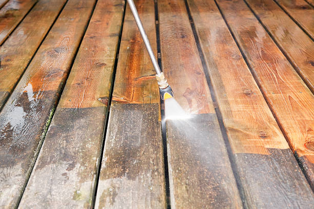 Fence Pressure Washing in Pasadena, CA